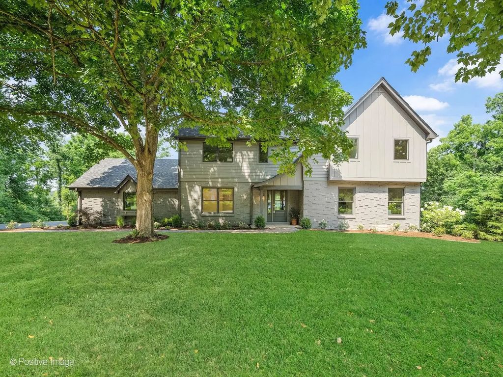 28w600 Indian Knoll Road, West Chicago