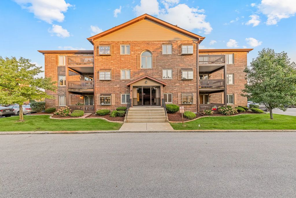 6419 Oak Forest Avenue 1n, Tinley Park