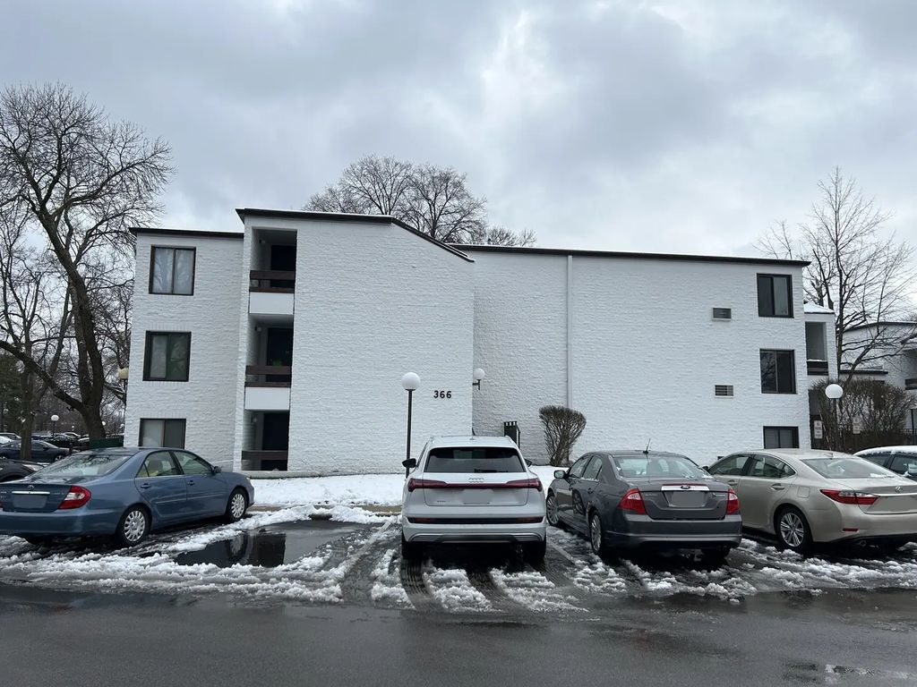 366 W Miner Street 2a, Arlington Heights