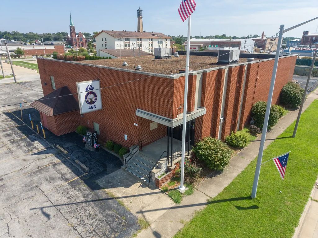 235 N Locust Street, Centralia