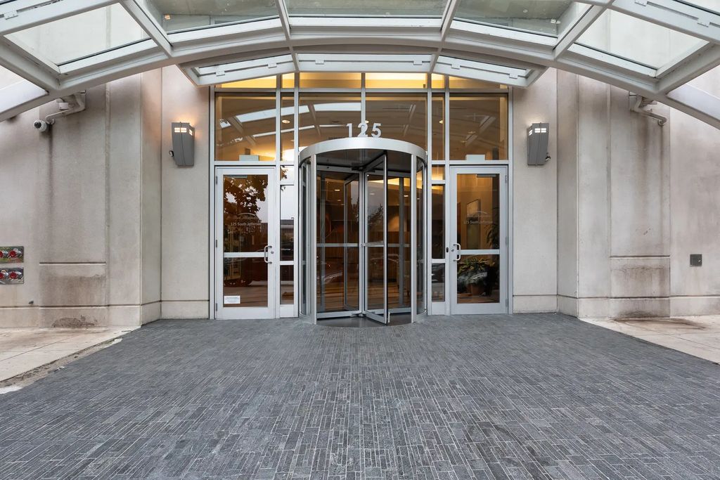 125 S Jefferson Street 2206, Chicago
