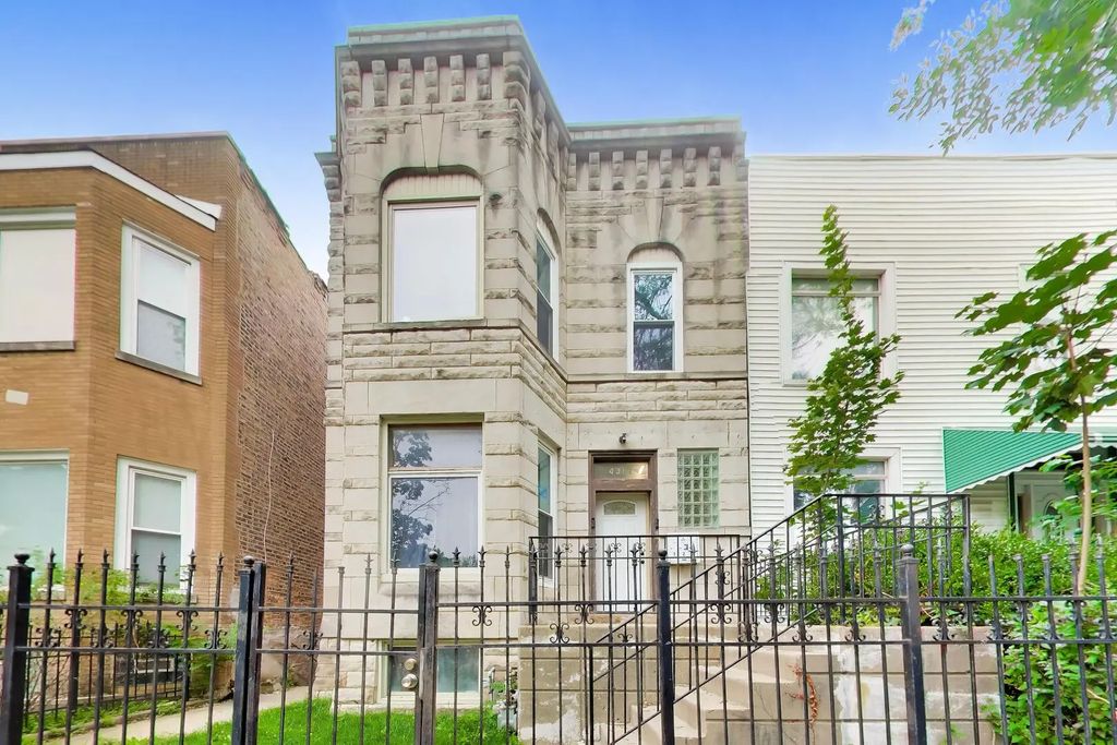 4312 W Adams Street, Chicago