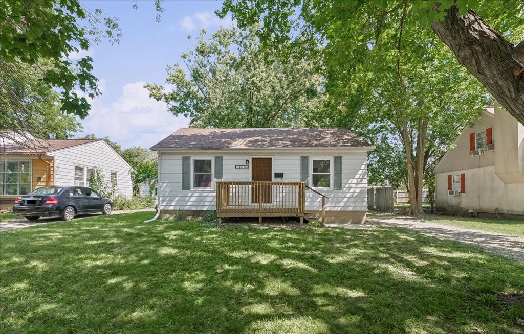 1006 N Division Avenue, Urbana
