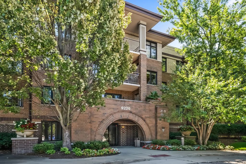 9220 E Prairie Road 306b, Evanston, 60203