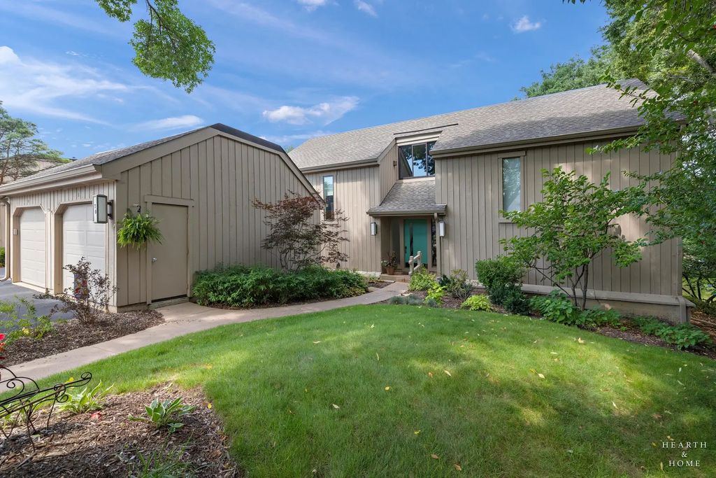 70 Cedar Ridge C, Lake Barrington