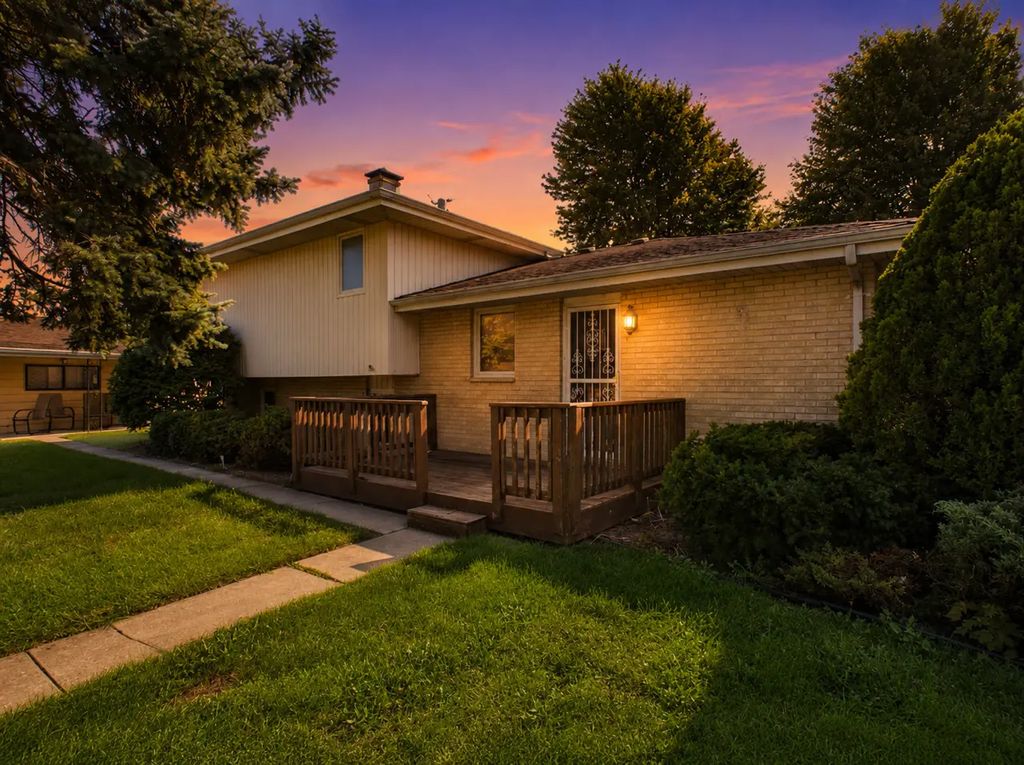 4158 W Prairie Drive, Alsip