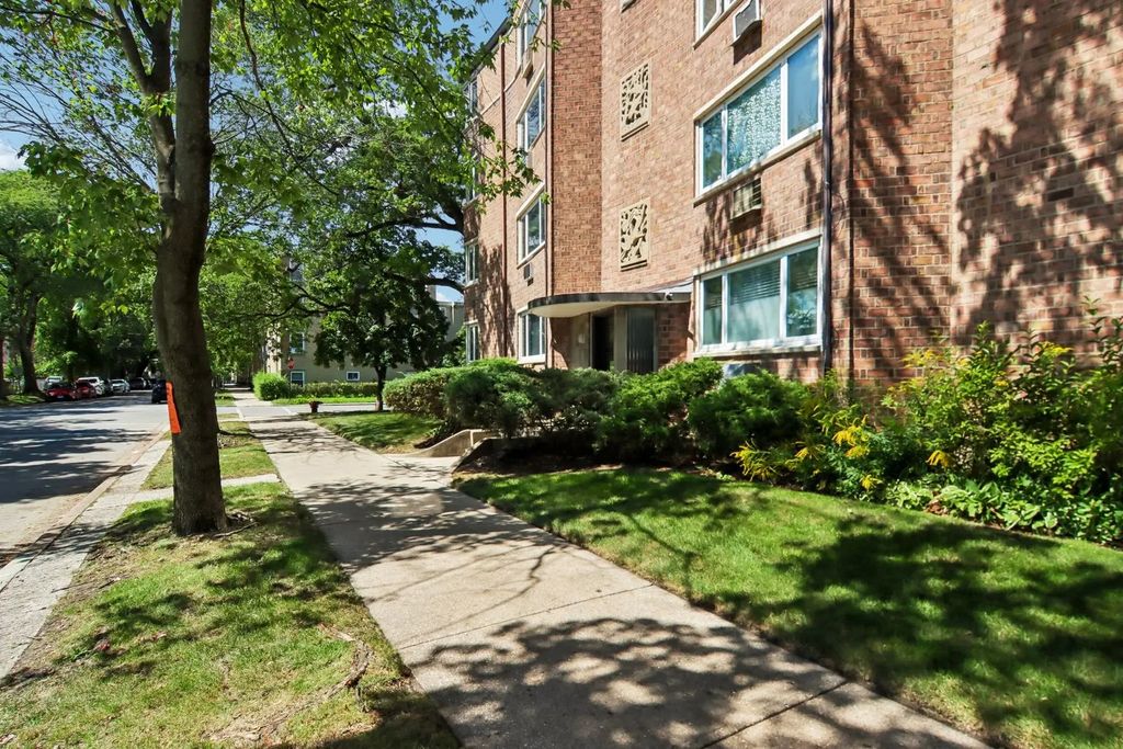 1922 W Norwood Street Ga, Chicago, 60660