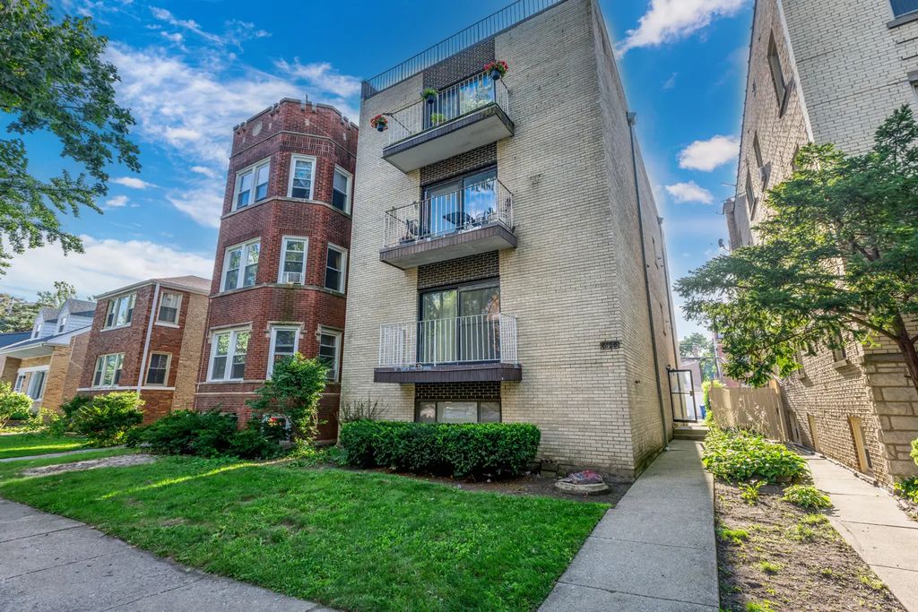 6126 N Francisco Avenue 1, Chicago