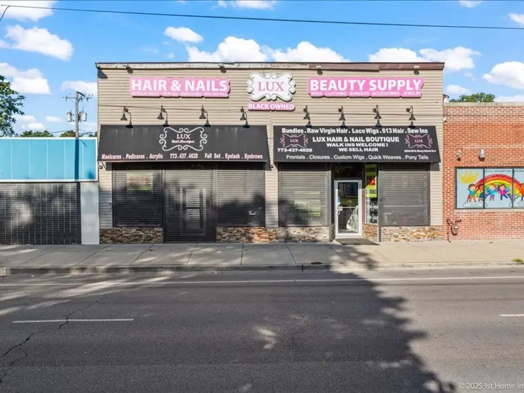 8206 S Stony Island Avenue, Chicago