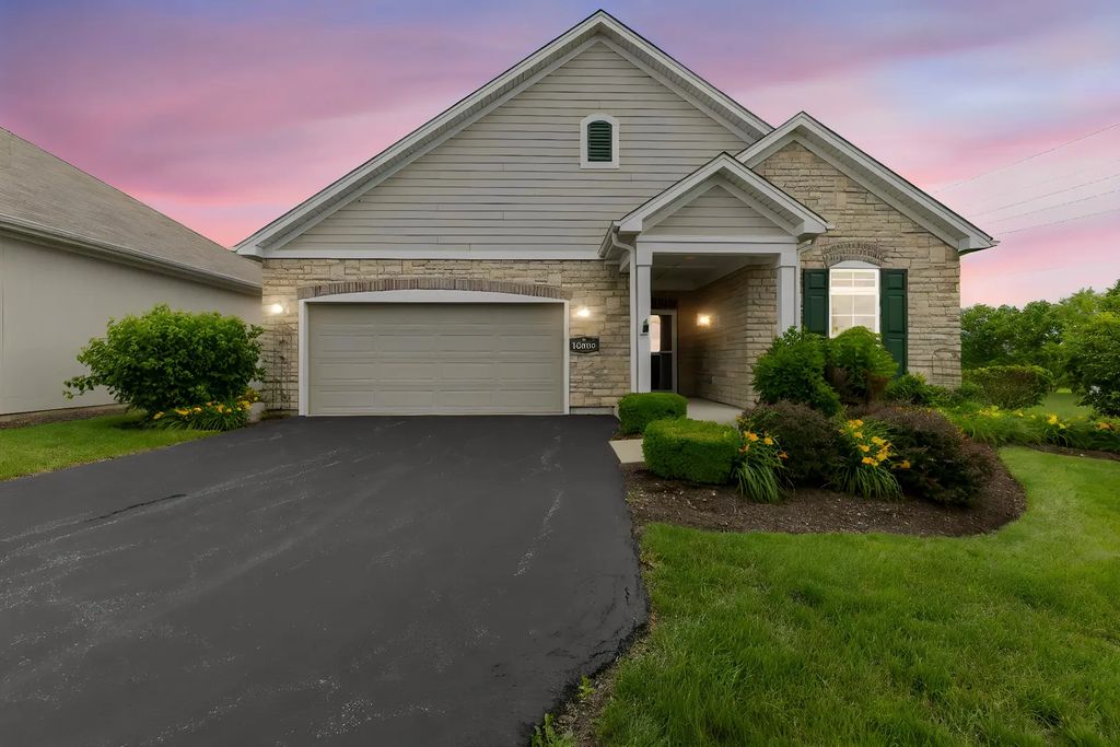 16605 S Fox Run Circle, Plainfield