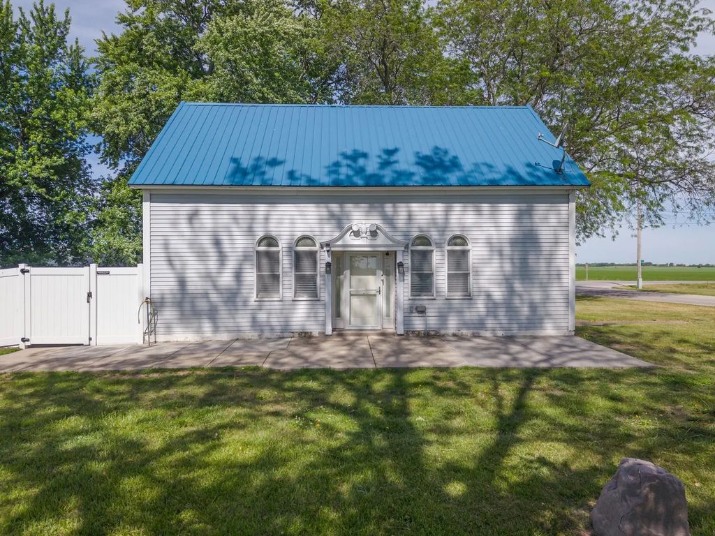 17964 N 1750 East Road, Pontiac