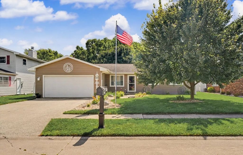 1044 Pinecrest Drive, Rantoul
