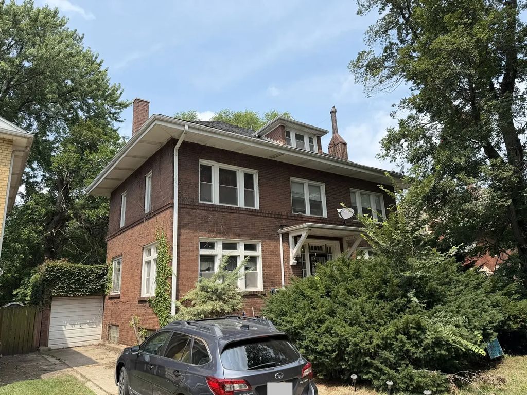 7022 S Constance Avenue, Chicago, 60649