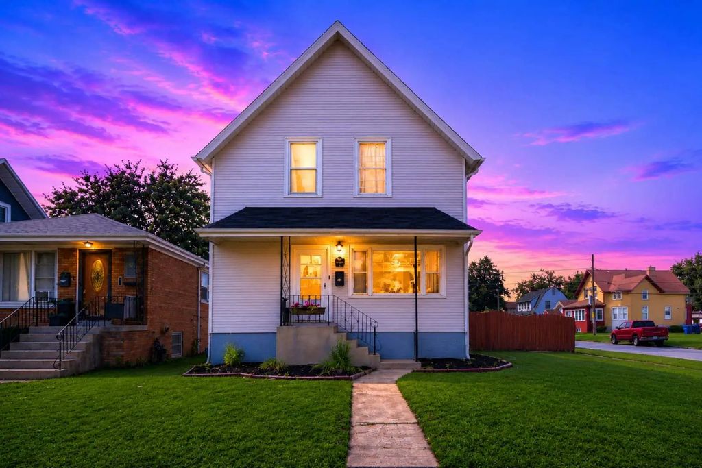 12402 Maple Avenue, Blue Island