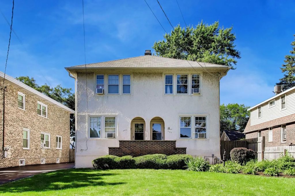 240 & 242 Highwood Avenue, Highwood