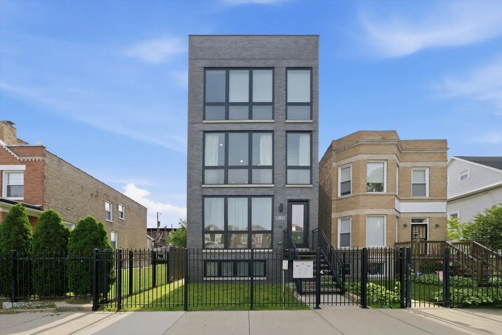 6606 S University Avenue 2, Chicago, 60637