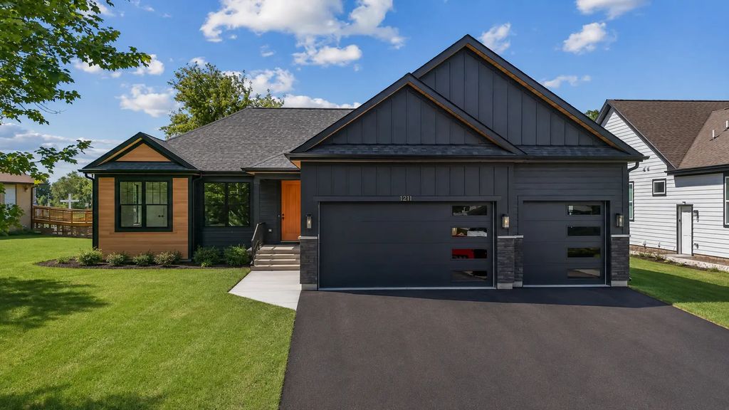 1211 Noble Drive, Port Barrington