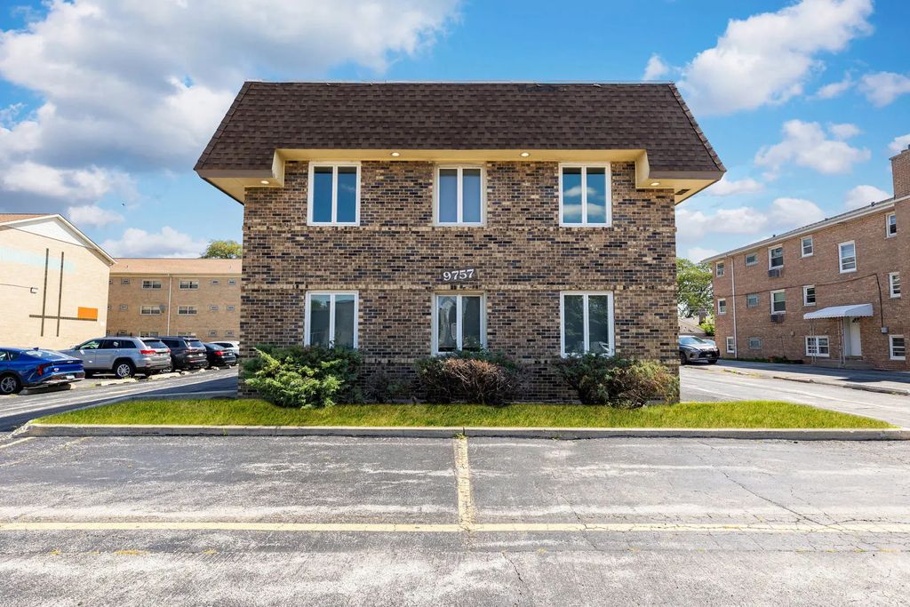 9757 S Kedzie Avenue, Evergreen Park