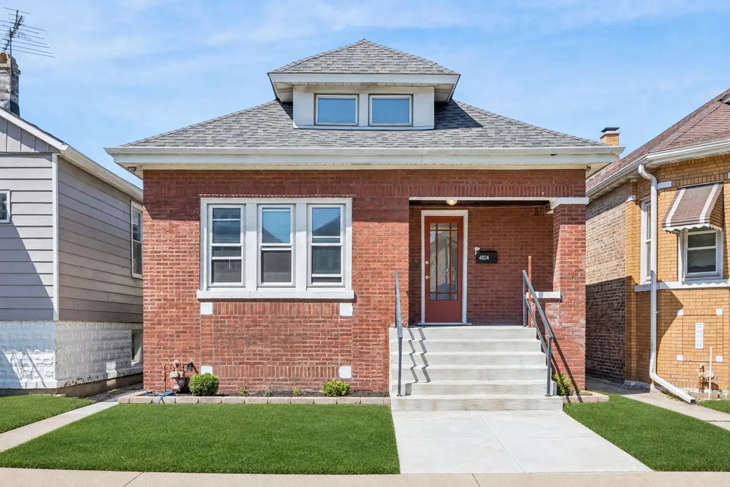 4824 S Tripp Avenue, Chicago