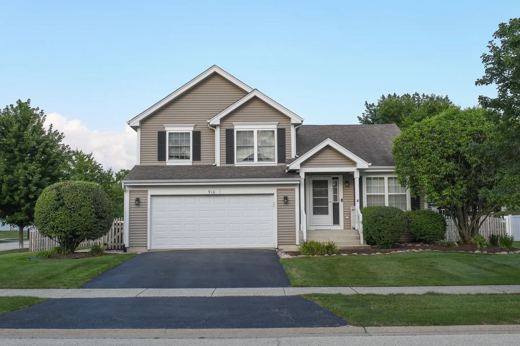 910 Carlyle Drive, New Lenox