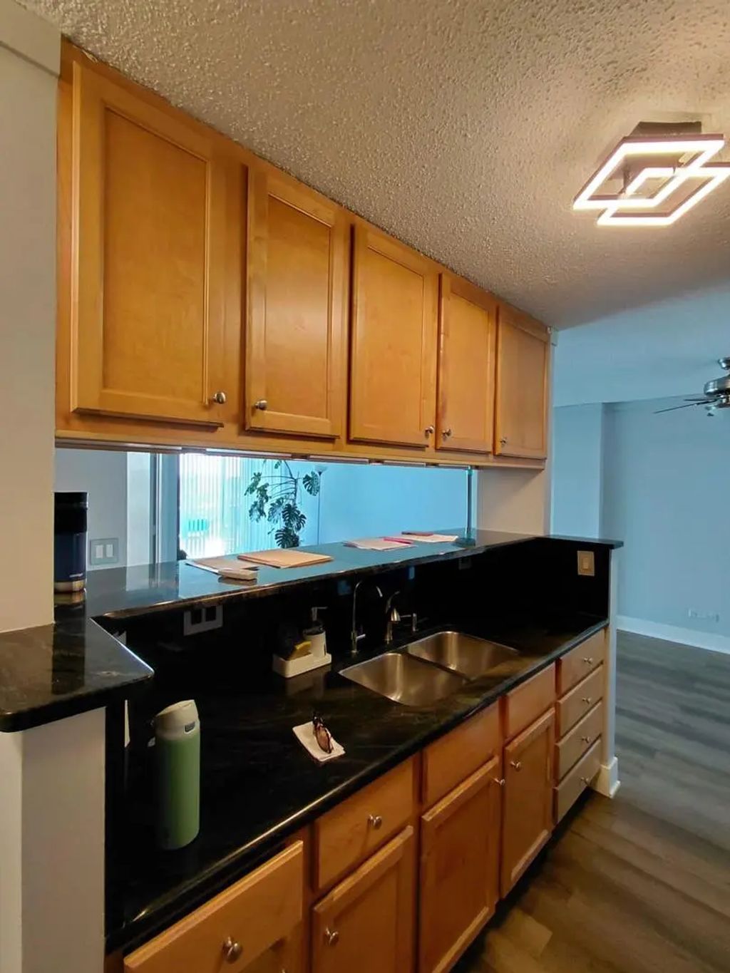 1043 S York Road 610, Bensenville