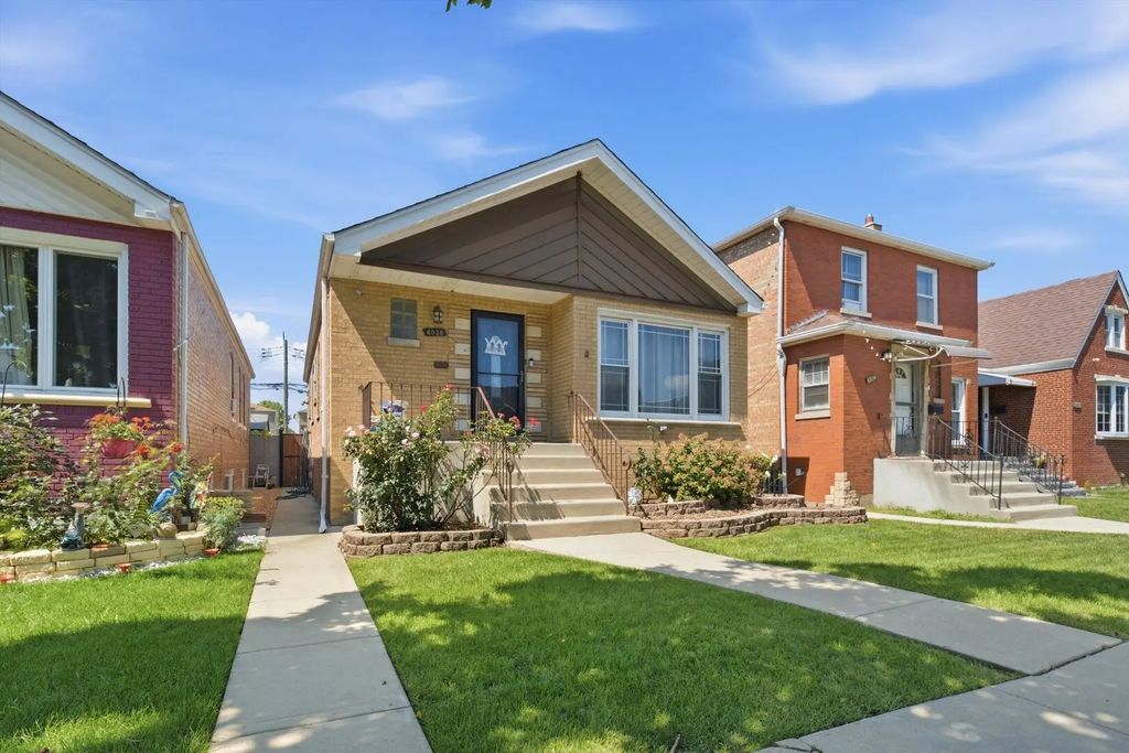 6038 S Komensky Avenue, Chicago, 60629