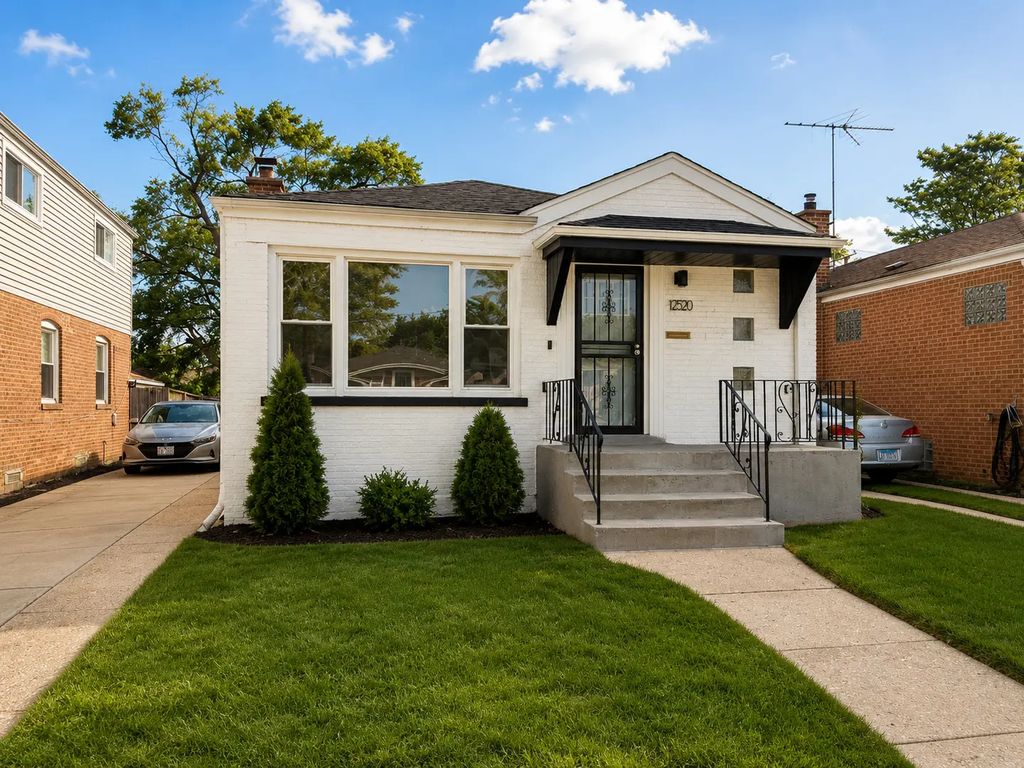 12520 S Yale Avenue, Chicago
