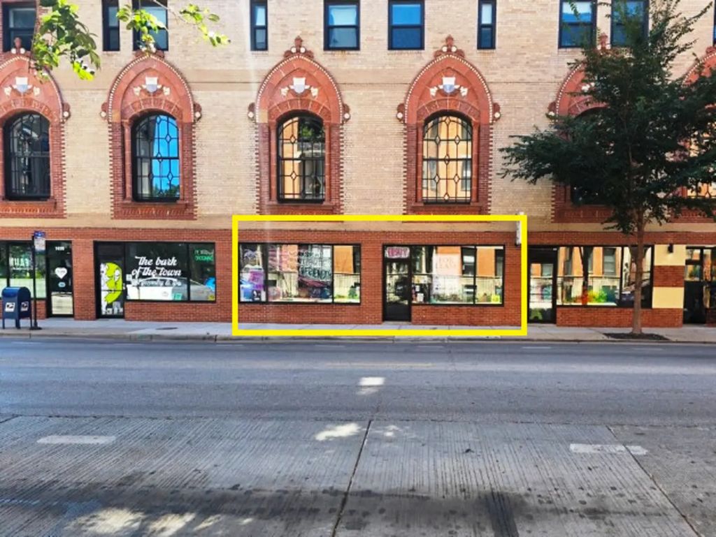 1047 W Lawrence Avenue, Chicago