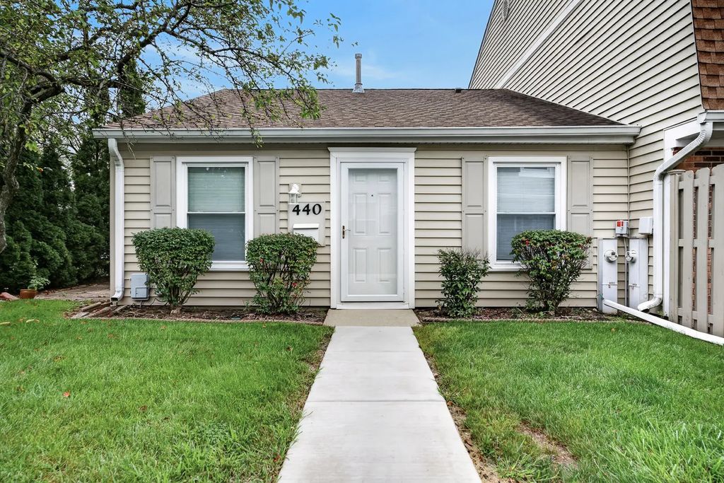 440 Lear Court, Schaumburg