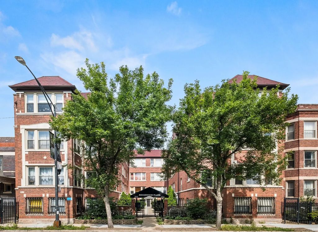 5743 N Ridge Avenue 1, Chicago