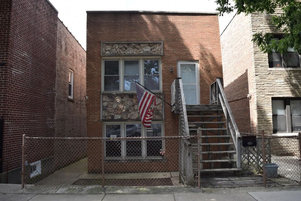 3240 S Parnell Avenue, Chicago