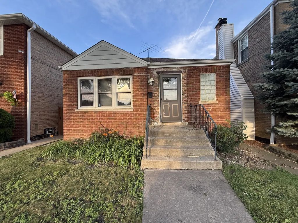 5643 S Newcastle Avenue, Chicago