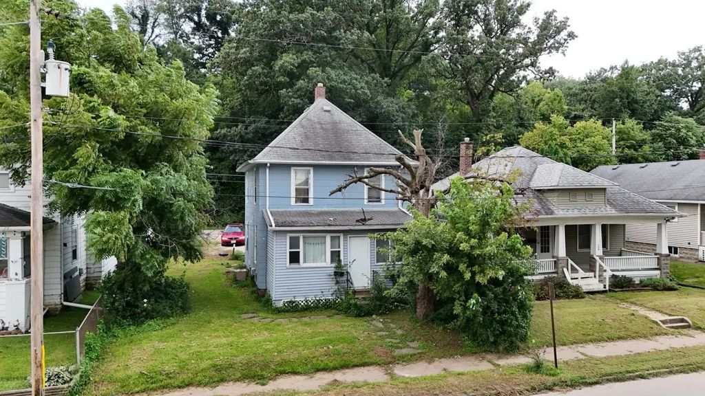 310 17th Avenue, East Moline