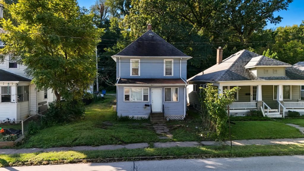 310 17th Avenue, East Moline