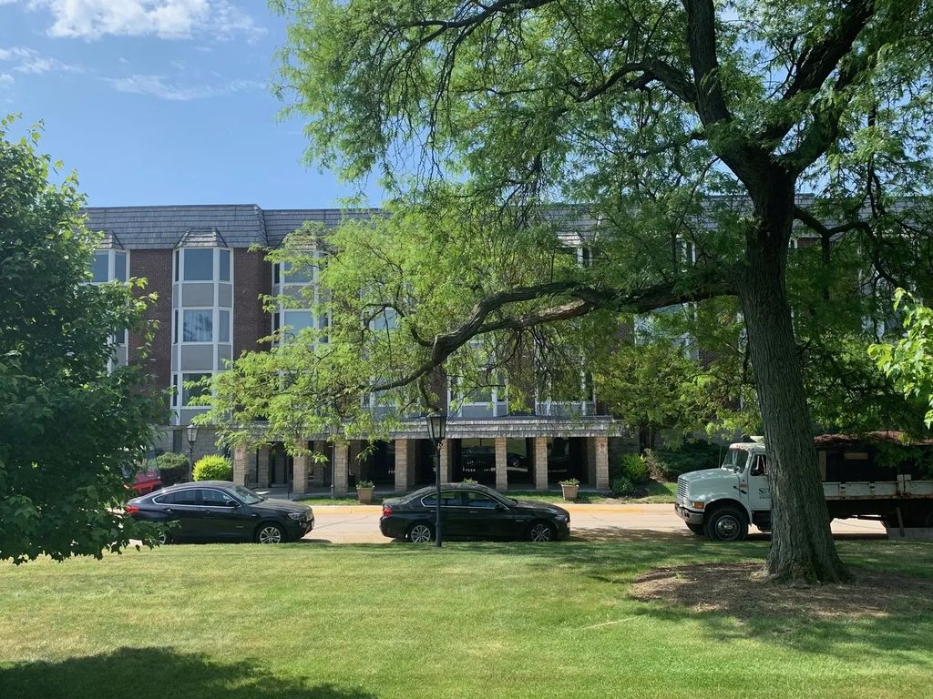 600 Thames Parkway 3d, Park Ridge