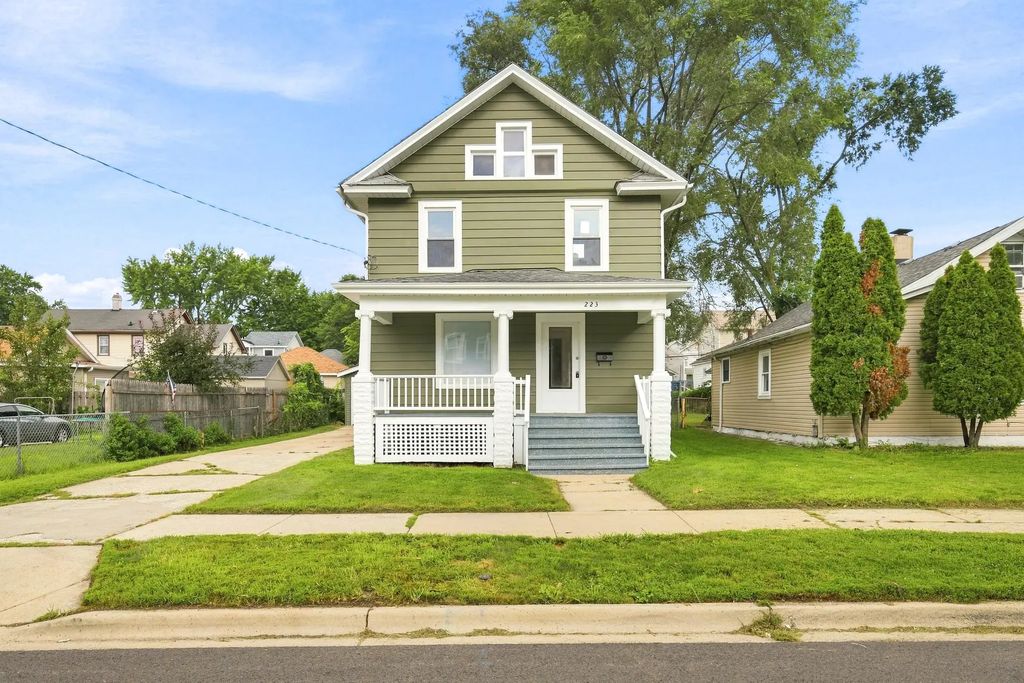 223 Bevier Place, Aurora