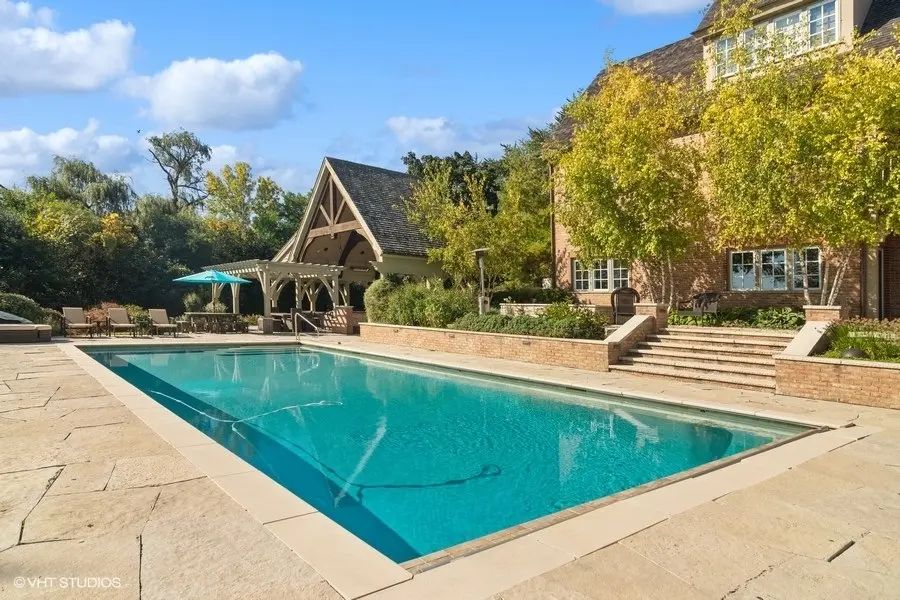 Photo of Listing #12743487