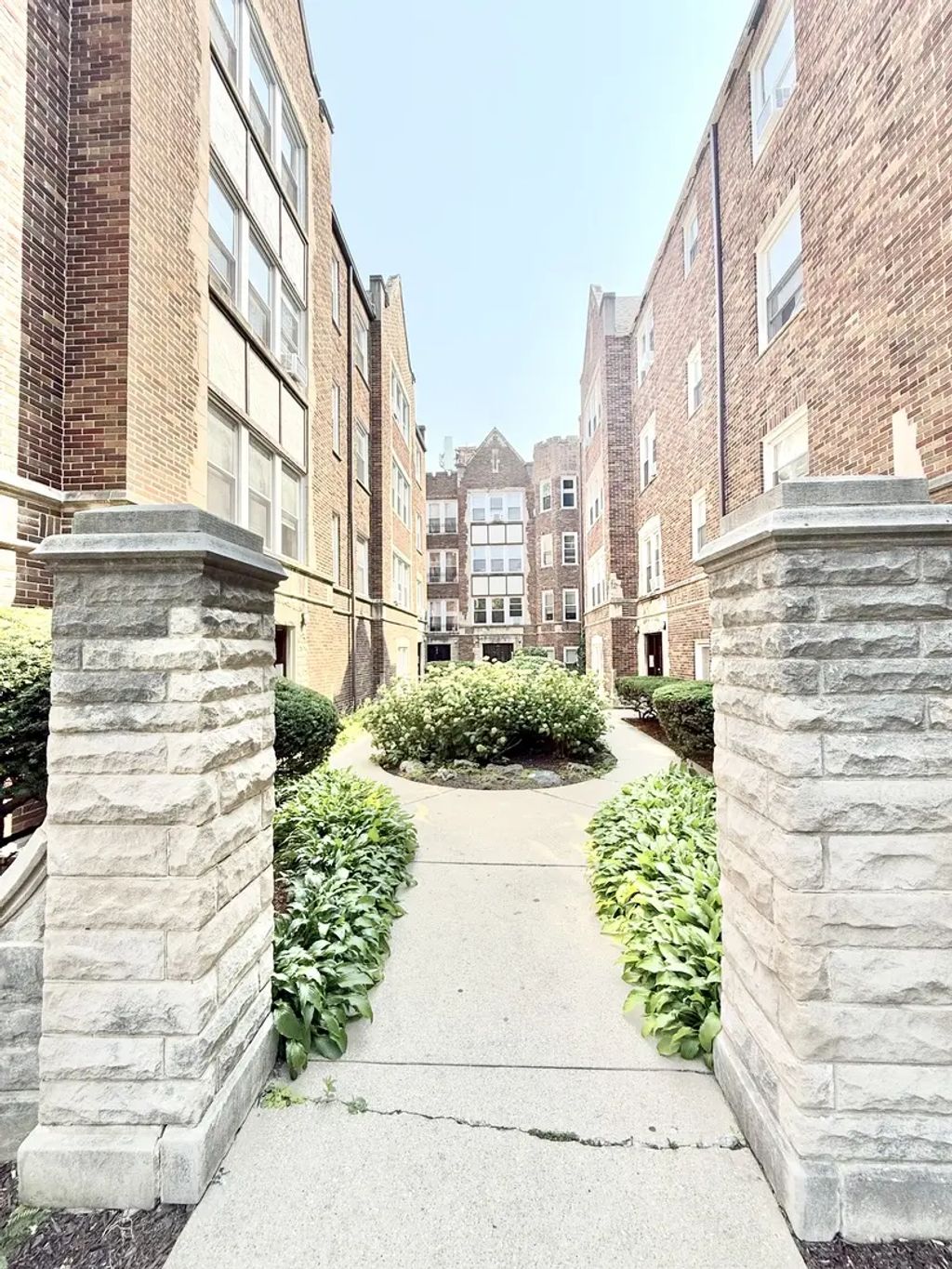 2801 W Lunt Avenue H3, Chicago