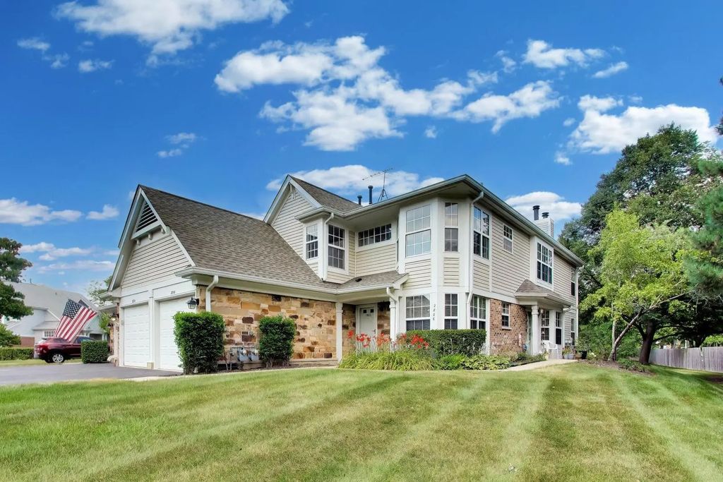 2802 Gilcrest Court, Schaumburg