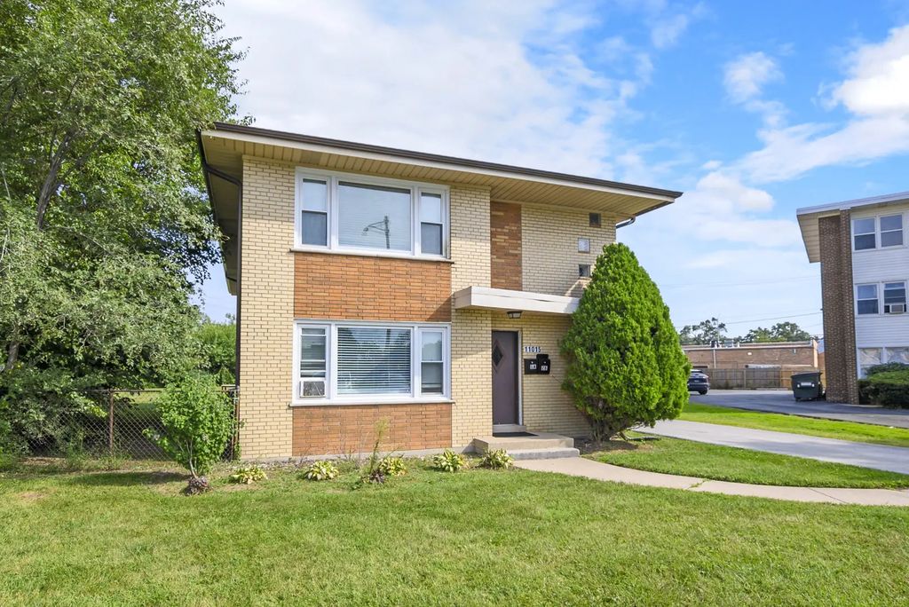 11015 S Lloyd Drive 2, Worth