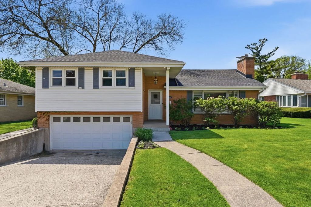 389 Michael John Drive, Park Ridge