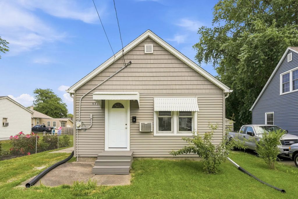 939 31st Street, Bettendorf
