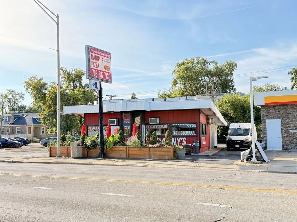 9123 Ogden Avenue, Brookfield