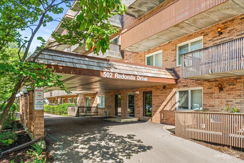 502 Redondo Drive 208, Downers Grove