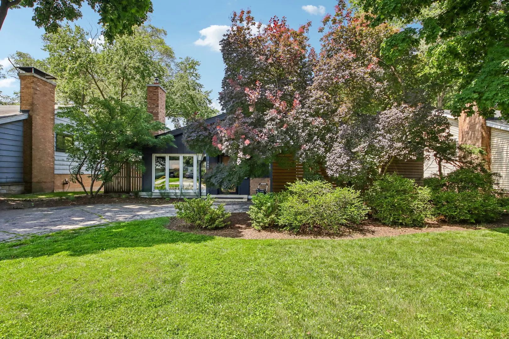 Photo of Listing #12743727