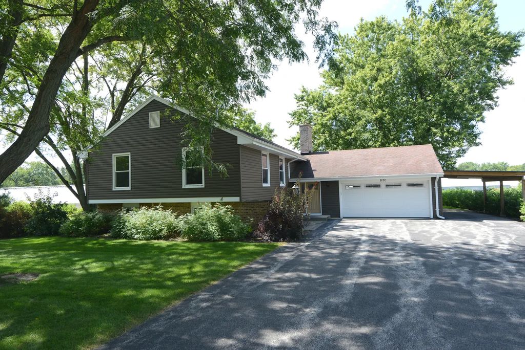 1070 Center Drive, South Elgin