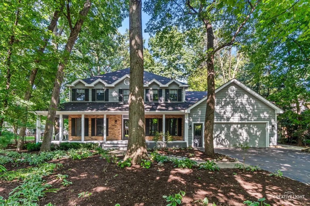 506 Pin Oak Court, St. Charles