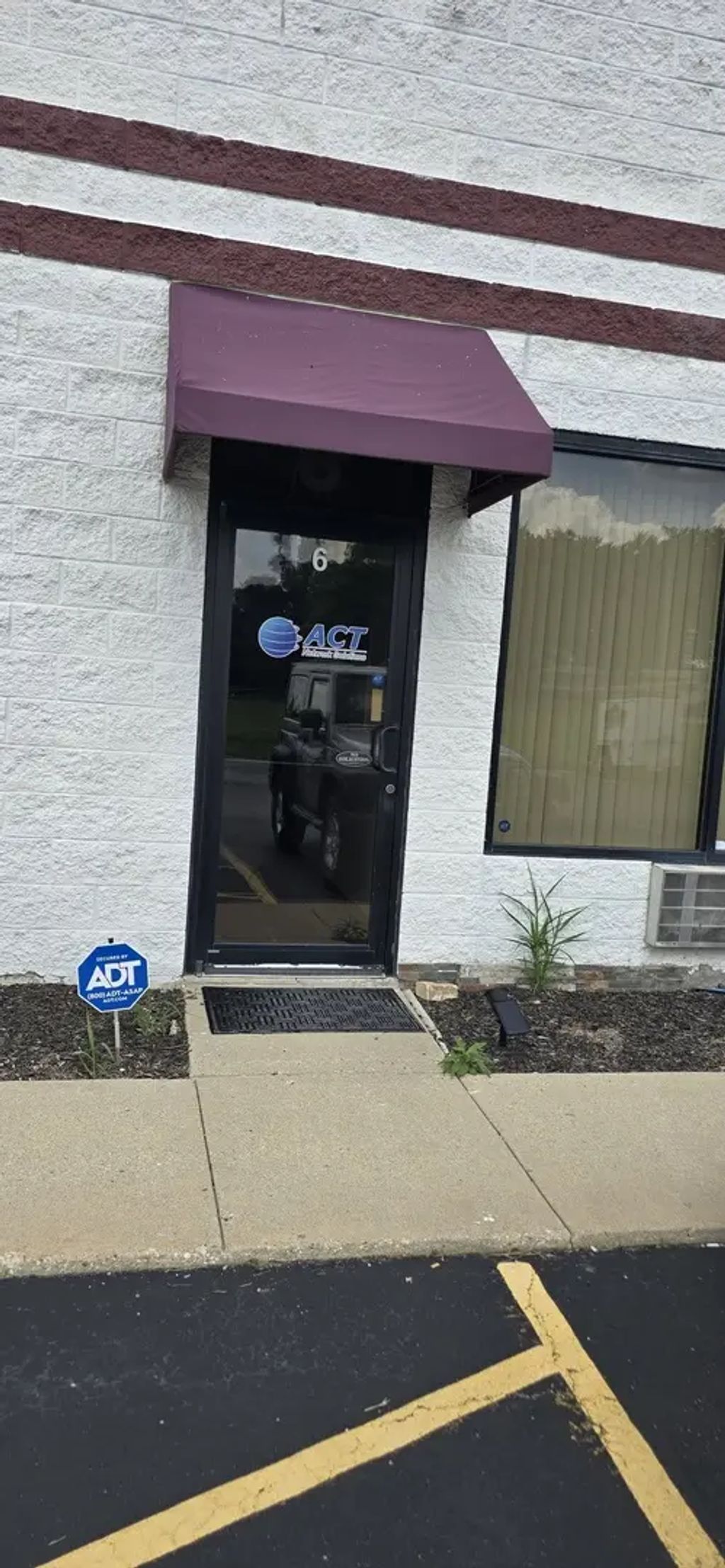 4410 Il Route 176 Highway 6, Crystal Lake