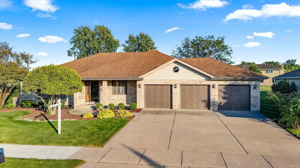 10241 Royal Court, Mokena
