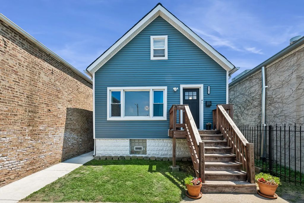 8243 S Halsted Street, Chicago